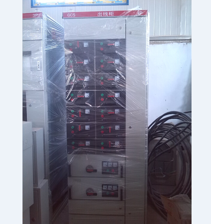 GCS型低壓抽出式開關(guān)柜